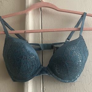 Victoria’s Secret Vintage Bombshell Bra